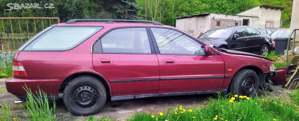 Honda Accord Aerodeck 2.0i 100 KW - díly z vozu